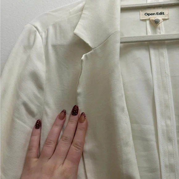 Open Edit White Blazer - Picture 3 of 9